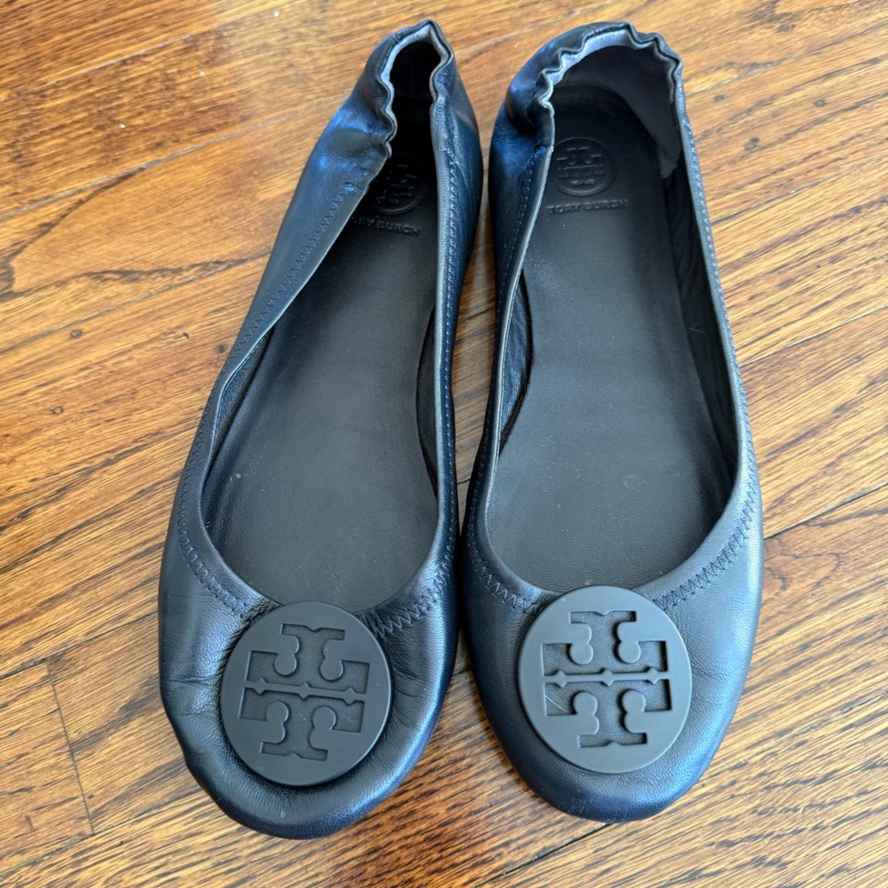 Navy blue Tory Burch flats size 9